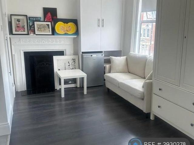 Studio to rent
