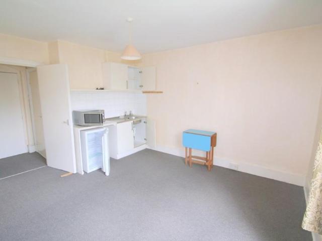 Studio to rent