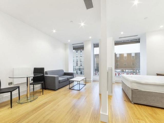 Studio to rent