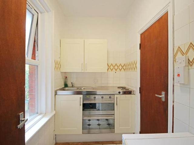 Studio to rent