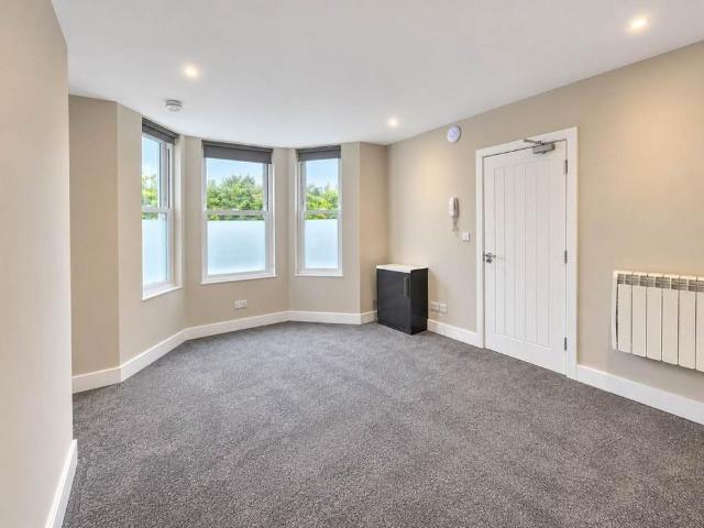 Studio to rent