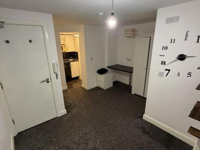 Studio to rent