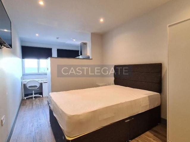 Studio to rent