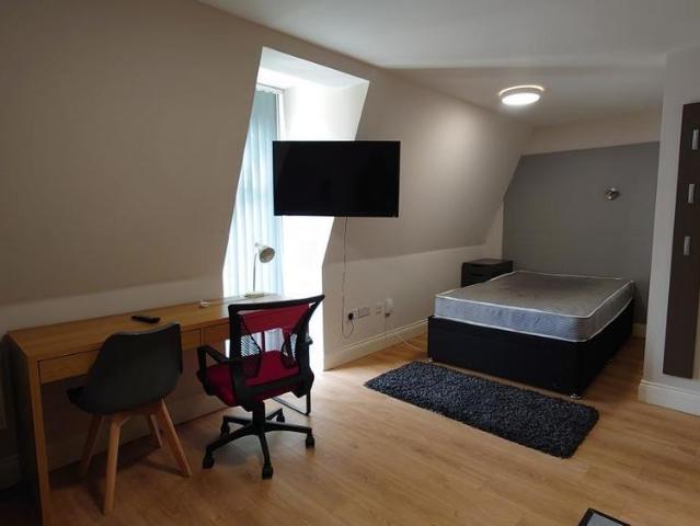 Studio to rent