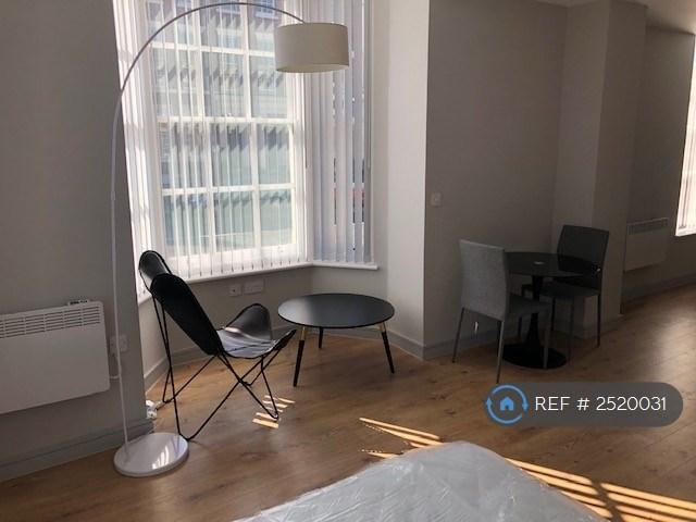Studio to rent