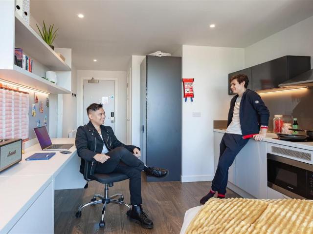 Studio to rent
