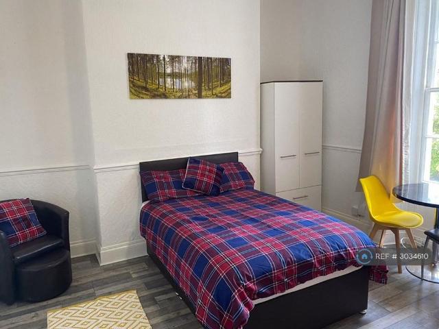 Studio to rent