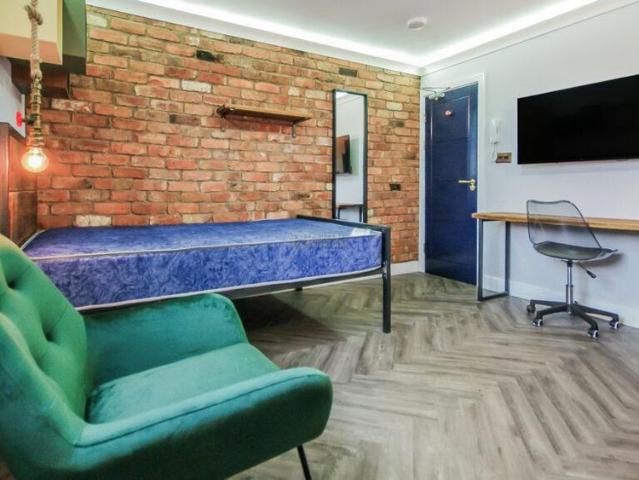 Studio to rent