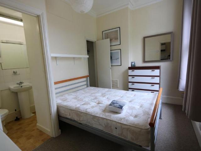 Studio to rent