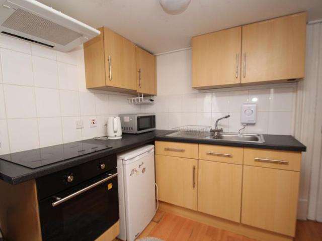 Studio to rent