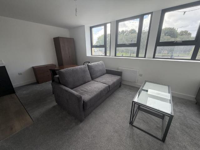 Studio to rent
