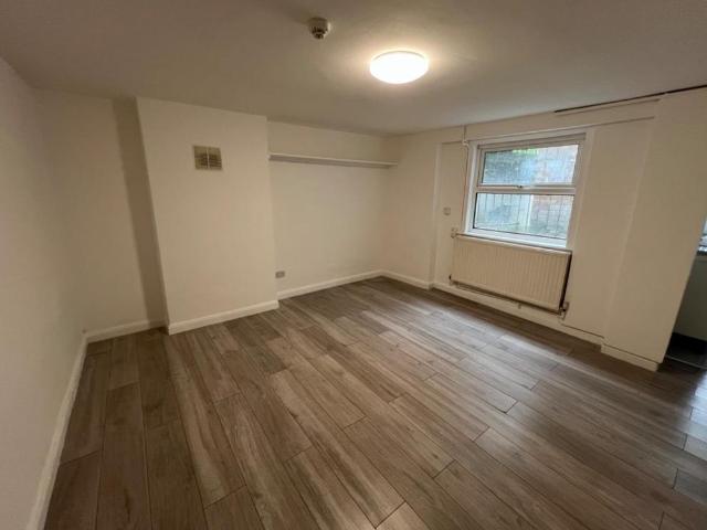 Studio to rent