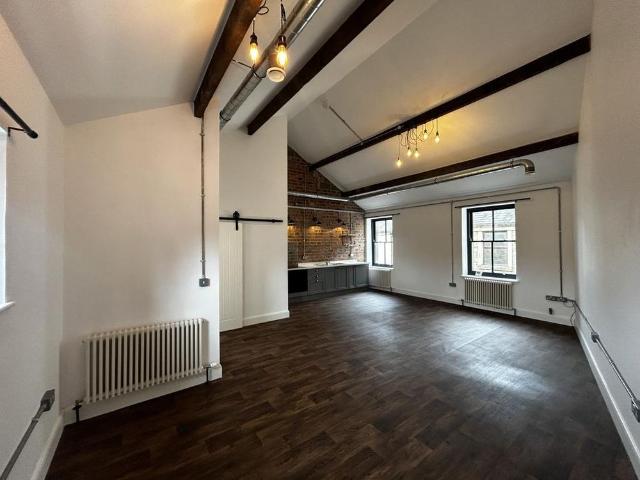 Studio to rent