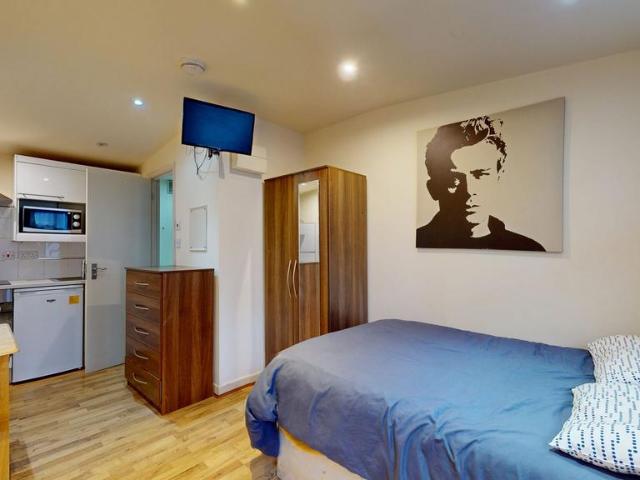 Studio to rent
