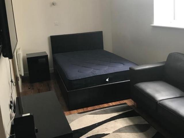 Studio to rent