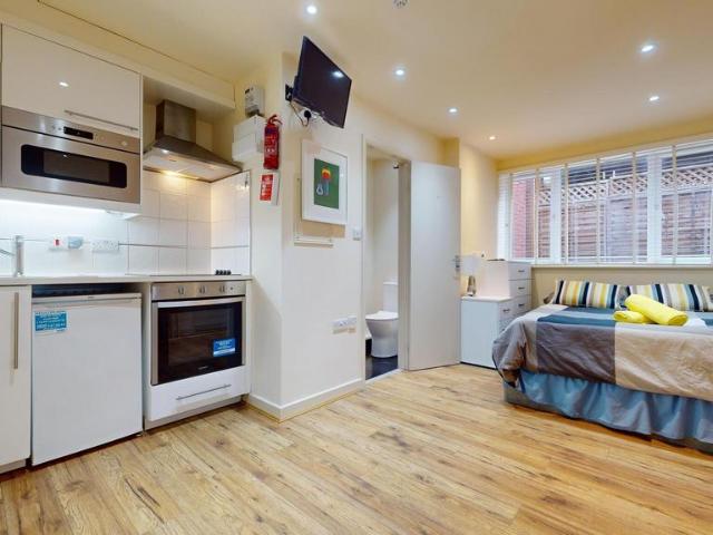Studio to rent