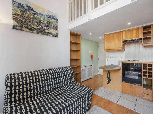 Studio to rent