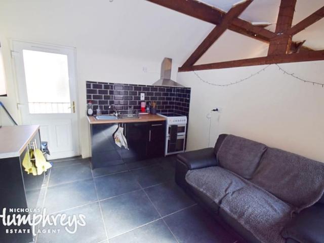 Studio to rent
