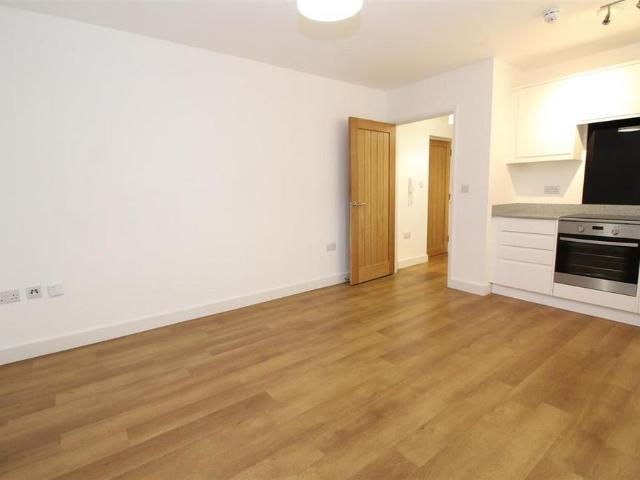 Studio to rent