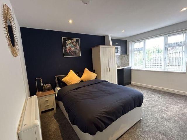 Studio to rent