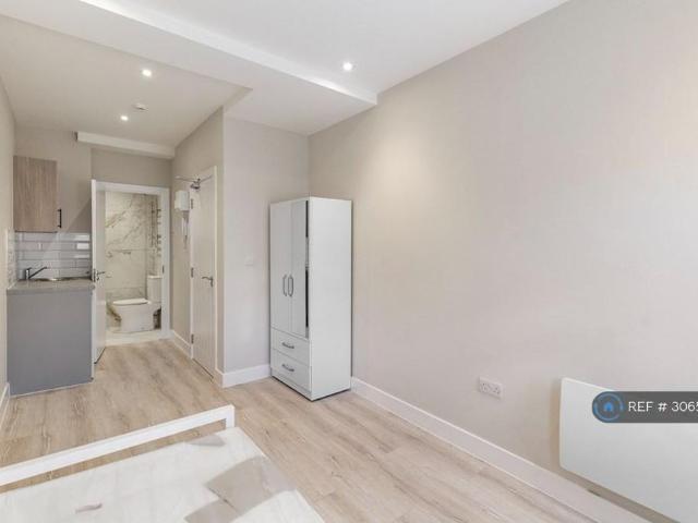 Studio to rent