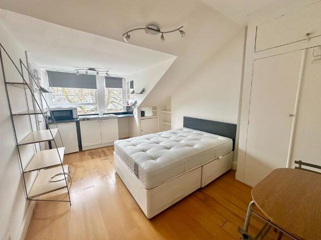 Studio to rent