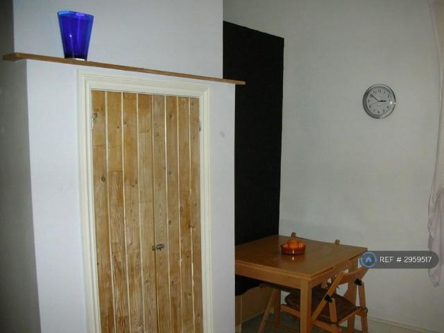Studio to rent