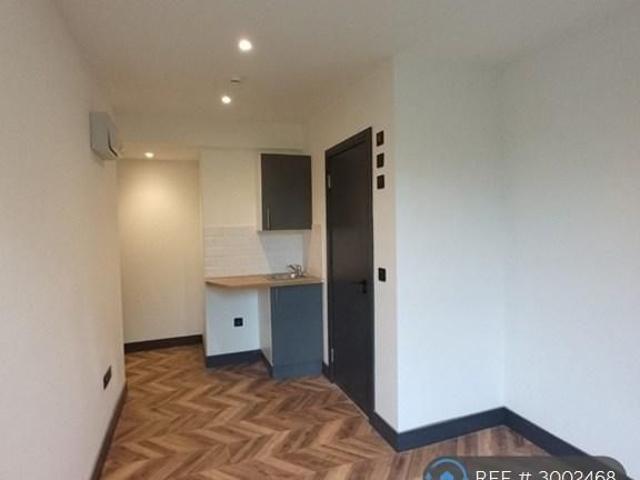 Studio to rent