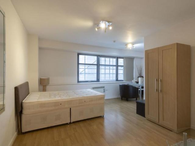 Studio to rent