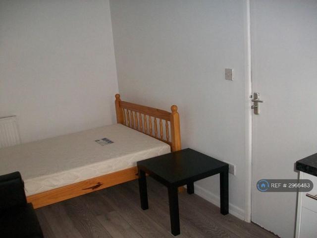 Studio to rent