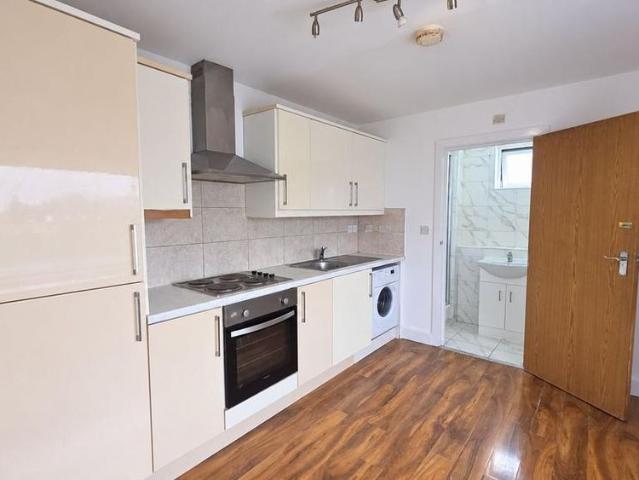 Studio to rent