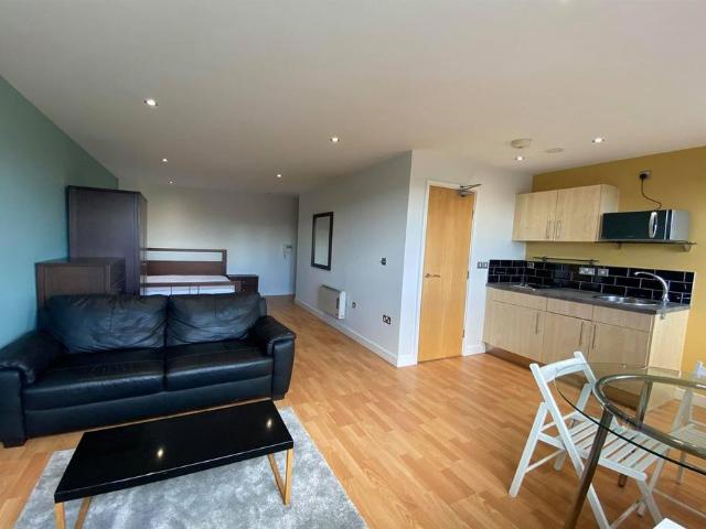 Studio to rent