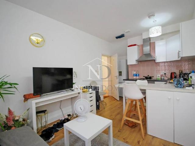 Studio to rent