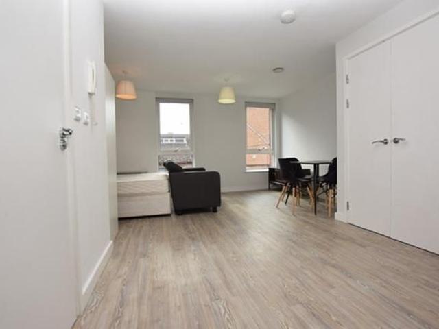 Studio to rent
