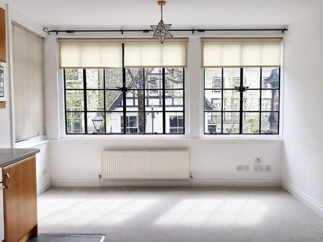 Studio to rent