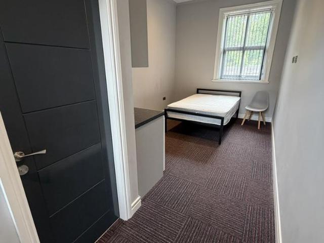 Studio to rent