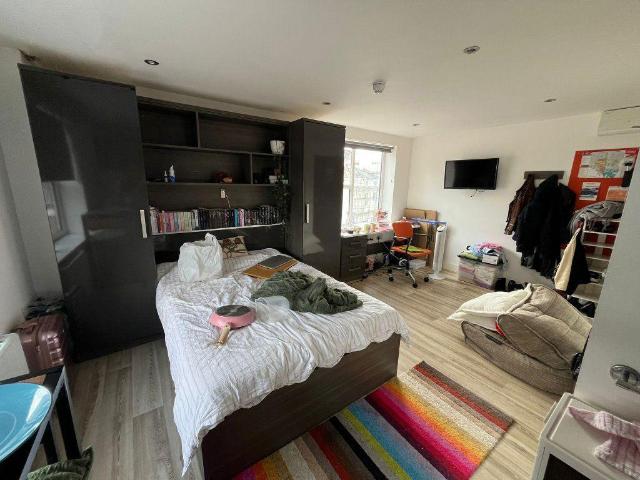 Studio to rent