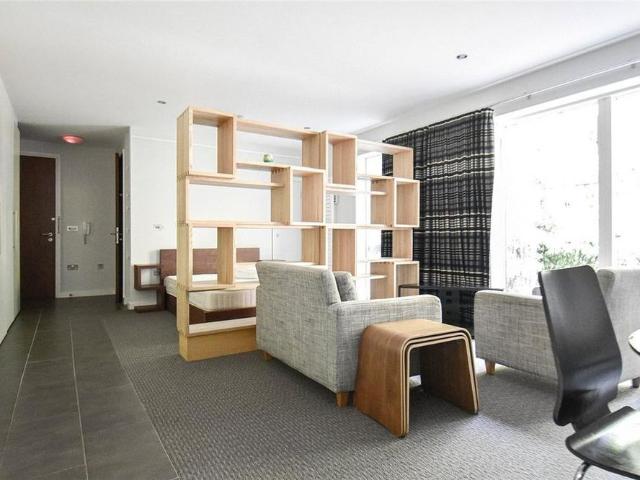 Studio to rent