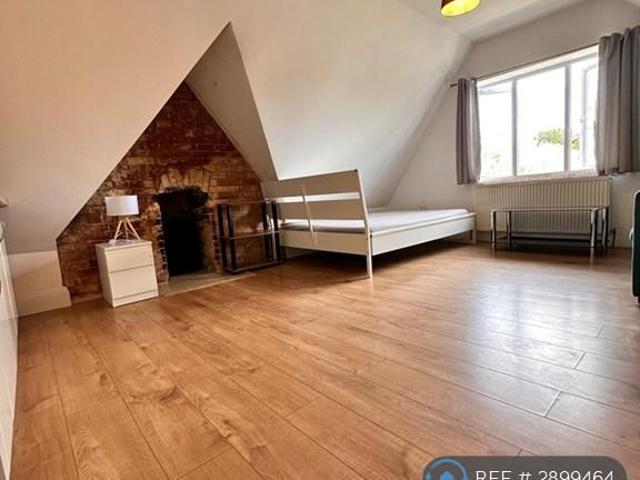 Studio to rent