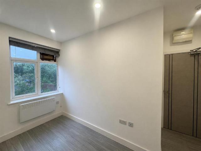Studio to rent