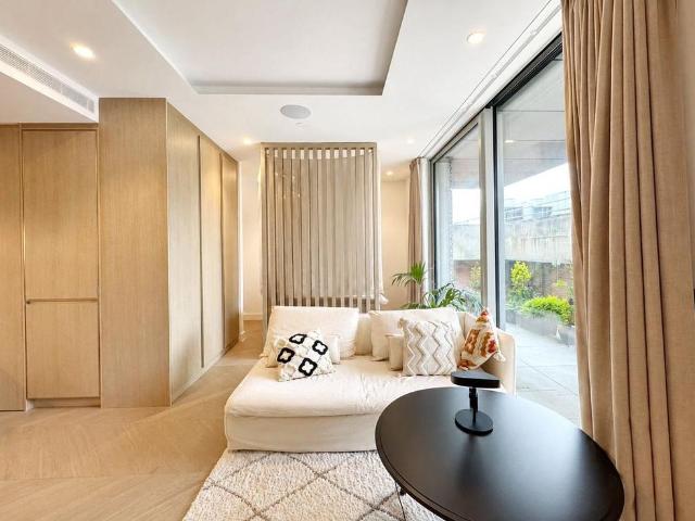Studio to rent