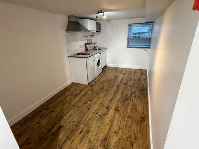 Studio to rent