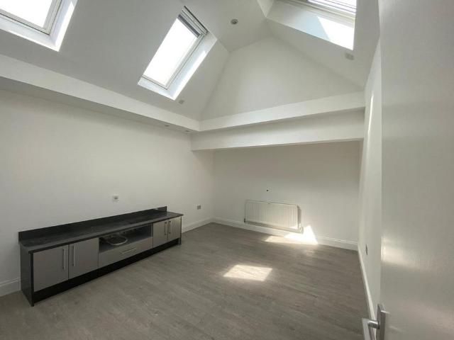 Studio to rent