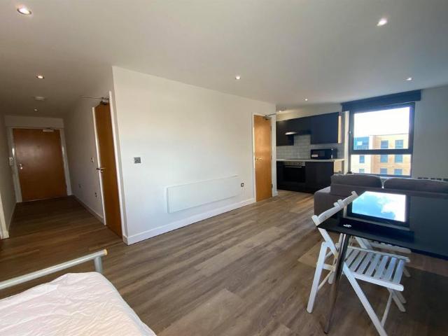 Studio to rent
