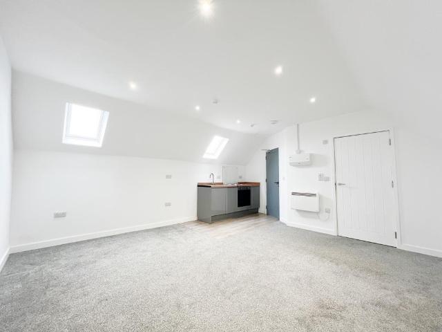 Studio to rent