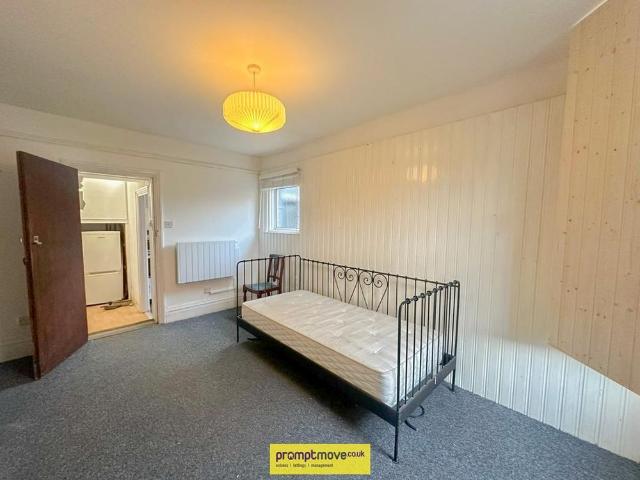 Studio to rent