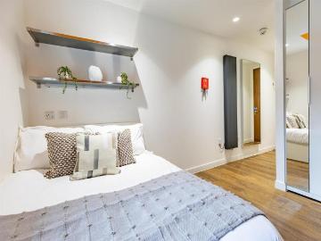 Glasgow, Glasgow and Clyde Valley - Equipped kitchen