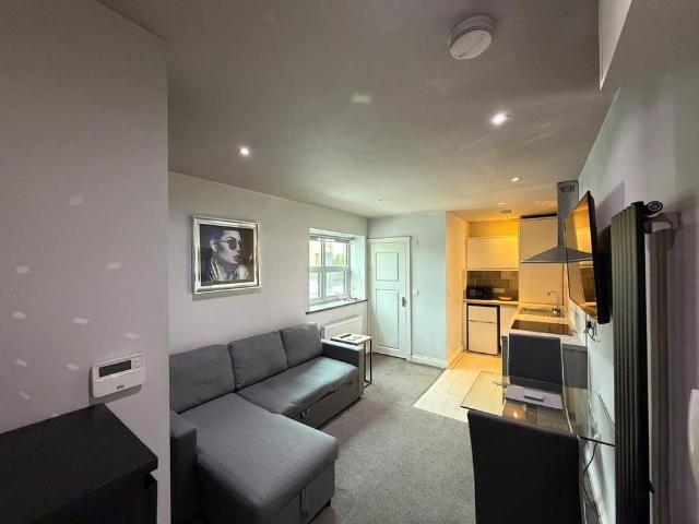 Studio to rent