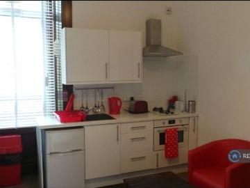 Glasgow, Glasgow and Clyde Valley - Equipped kitchen