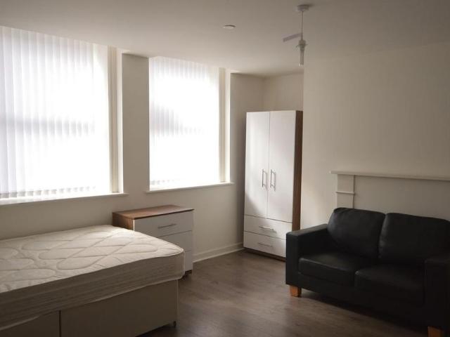 Studio to rent